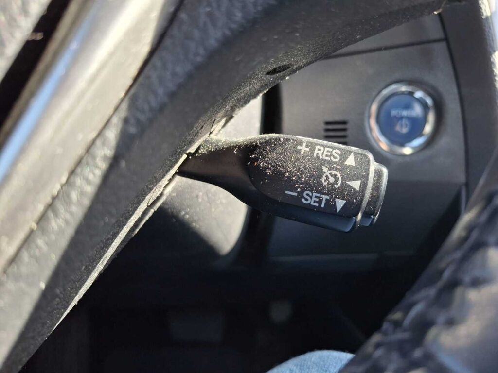 Toyota Auris 2014 Musta