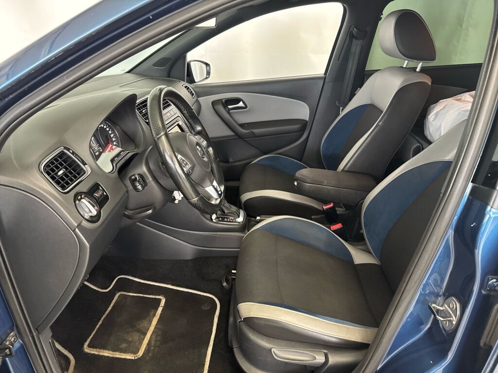Volkswagen Polo 2014 Sininen