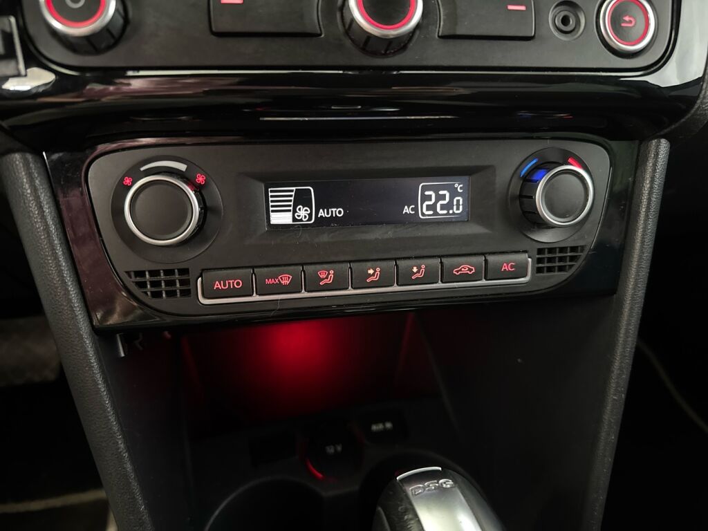 Volkswagen Polo 2014 Sininen