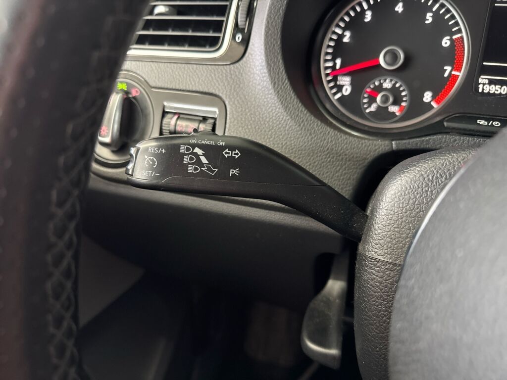 Volkswagen Polo 2014 Sininen