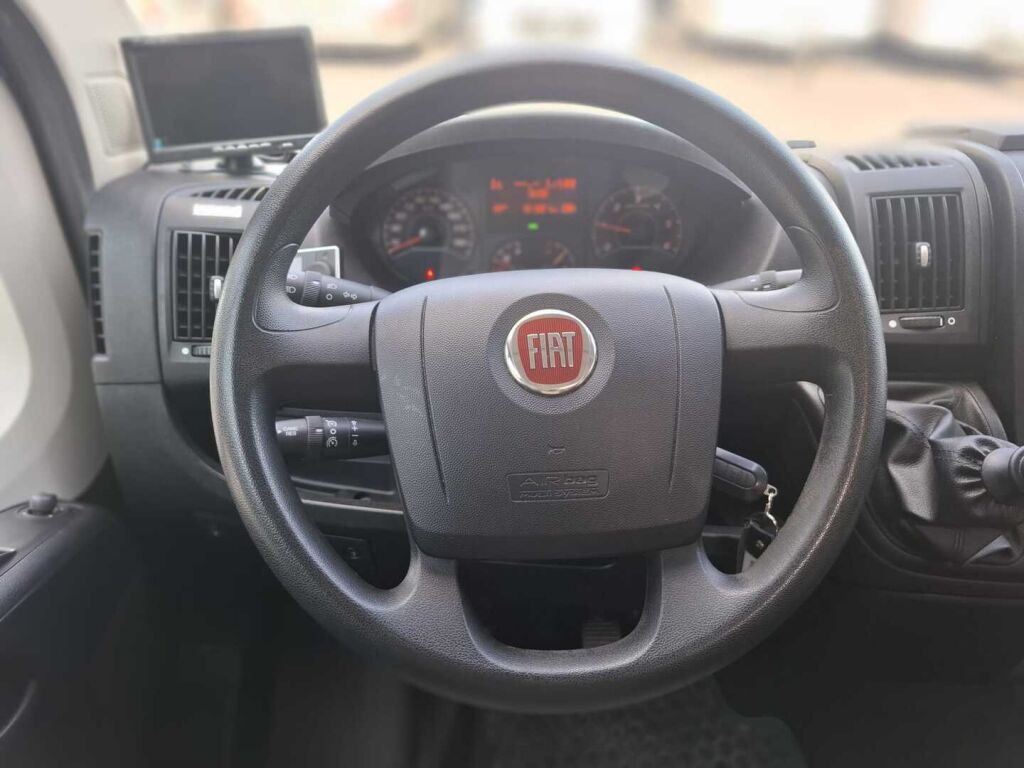 Pössl RoadCar VAN R 600 2016 Harmaa