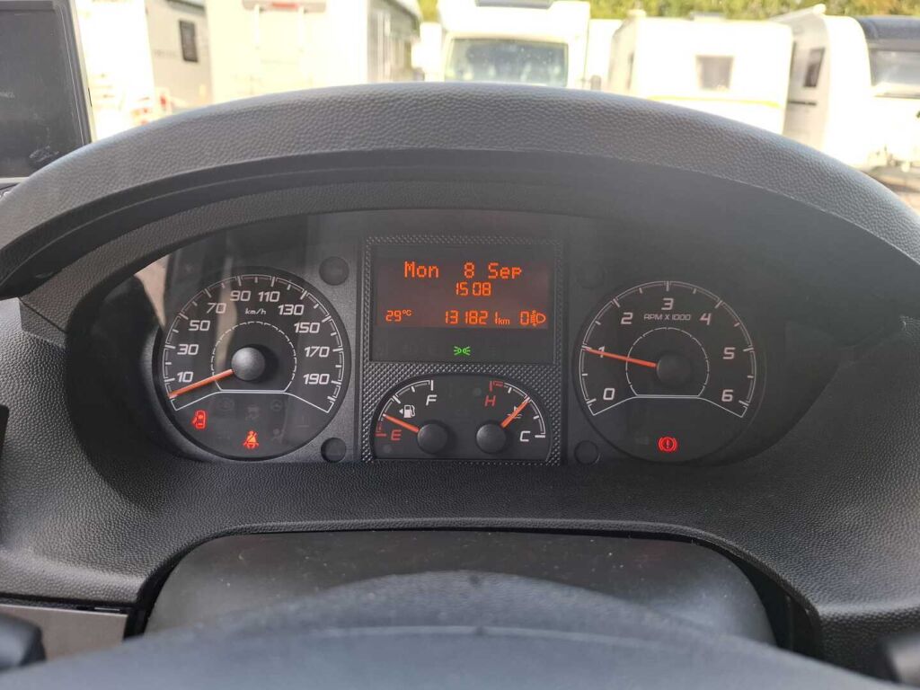 Pössl RoadCar VAN R 600 2016 Harmaa