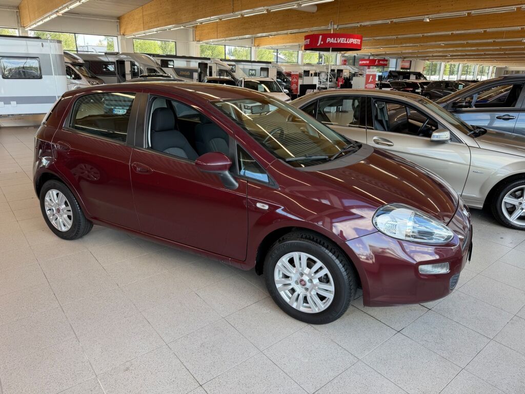 Fiat Punto 2014 Punainen