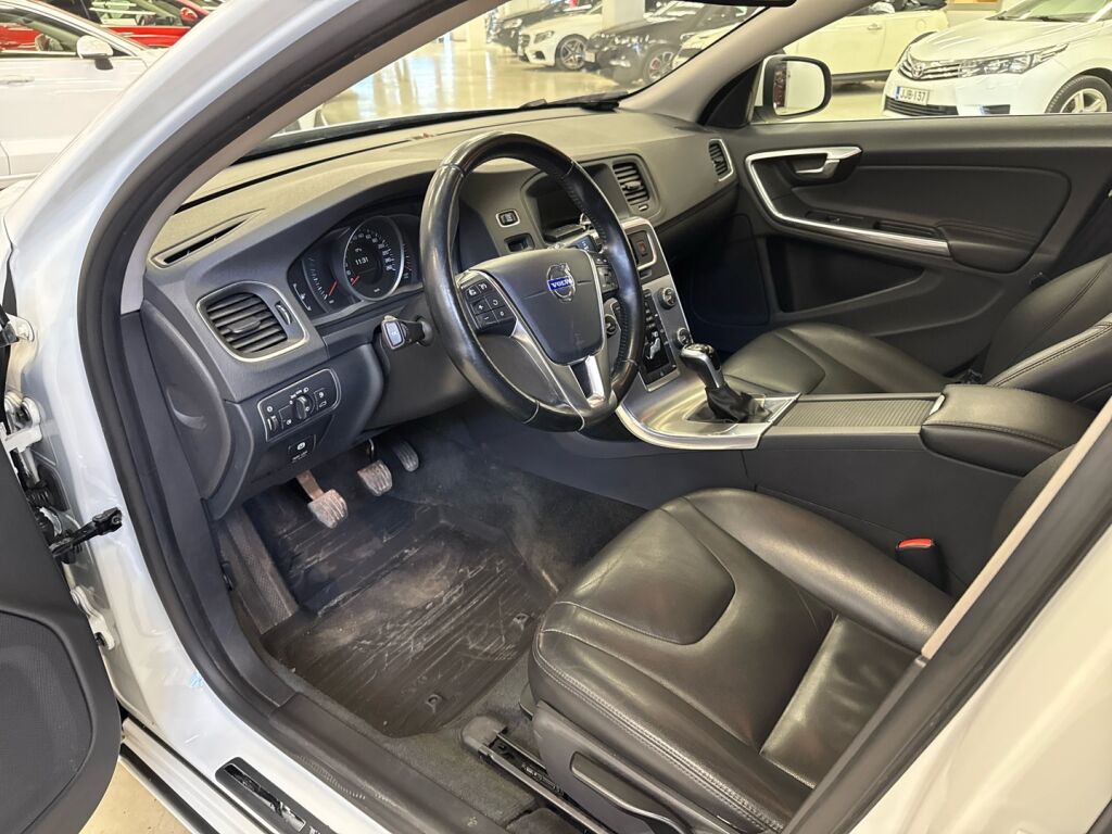 Volvo V60 2014 Valkoinen