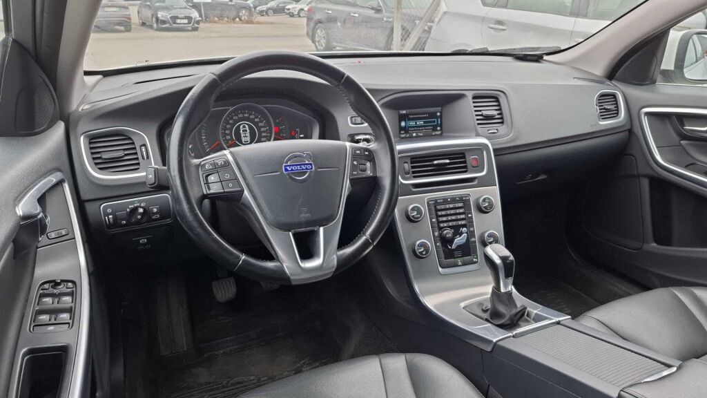 Volvo V60 2014 Valkoinen