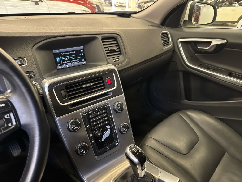 Volvo V60 2014 Valkoinen