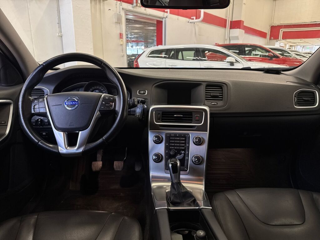 Volvo V60 2014 Valkoinen