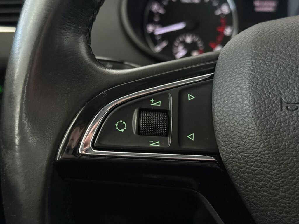 Skoda Octavia 2014 Valkoinen