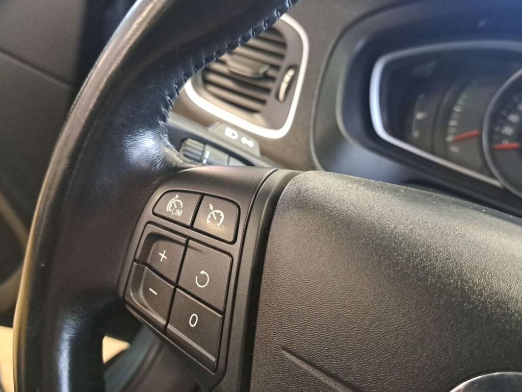 Volvo V40 2014 Sininen