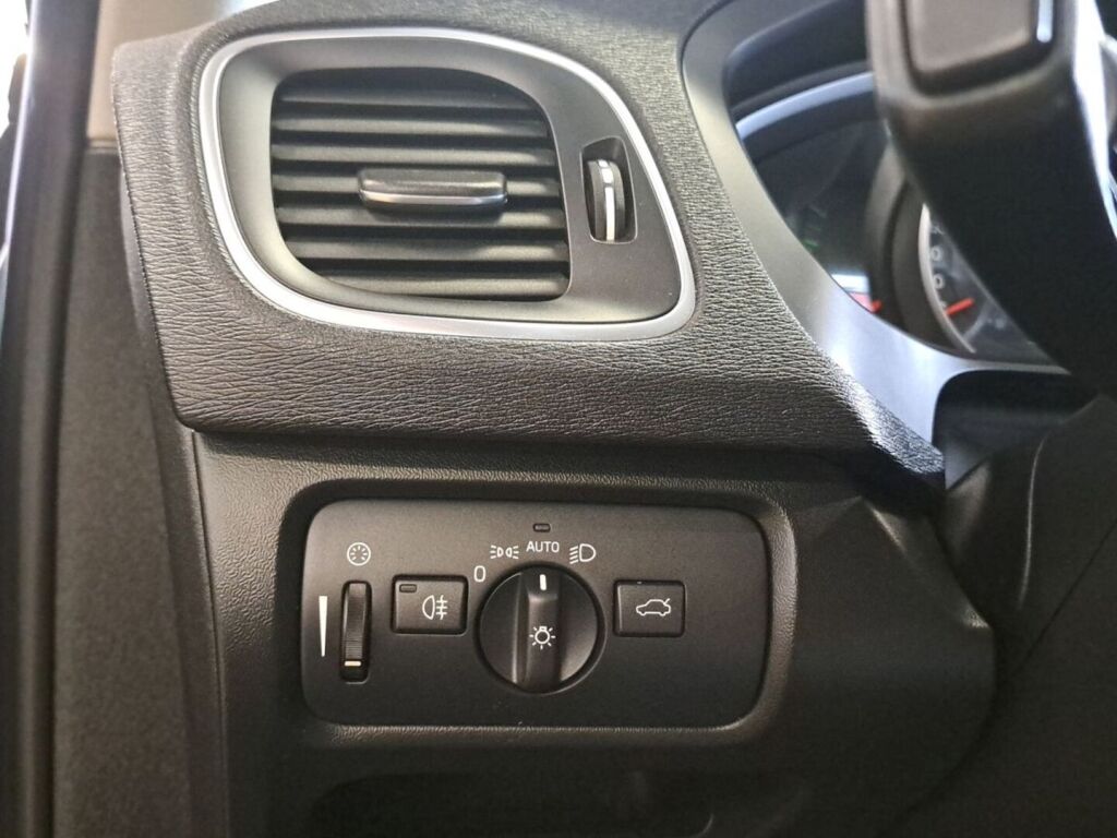 Volvo V40 2014 Sininen