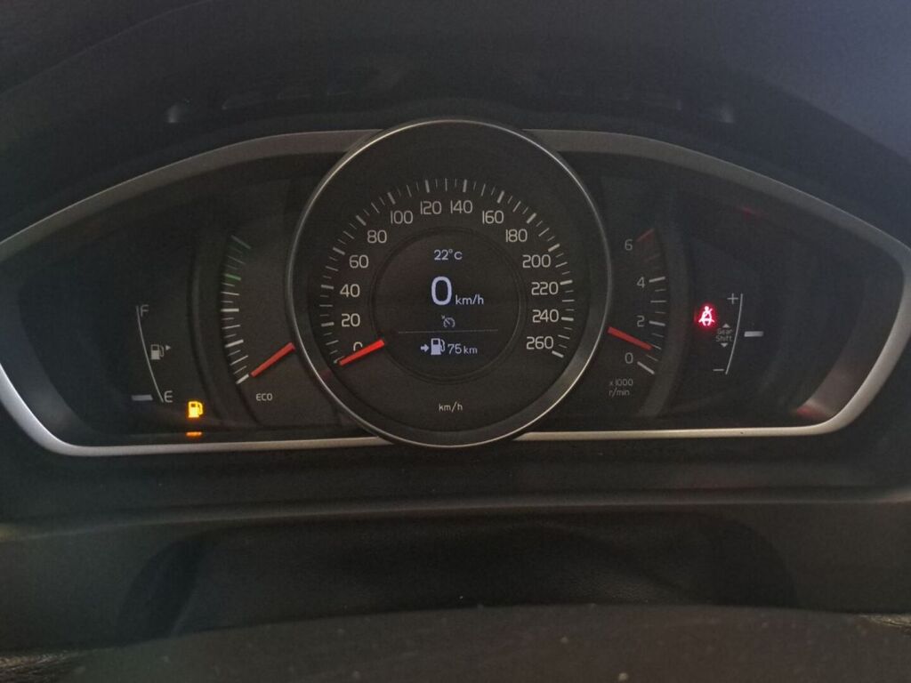 Volvo V40 2014 Sininen