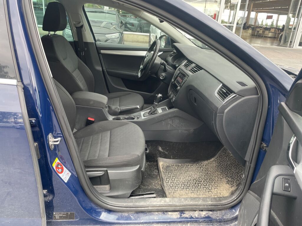Skoda Octavia 2014 Sininen