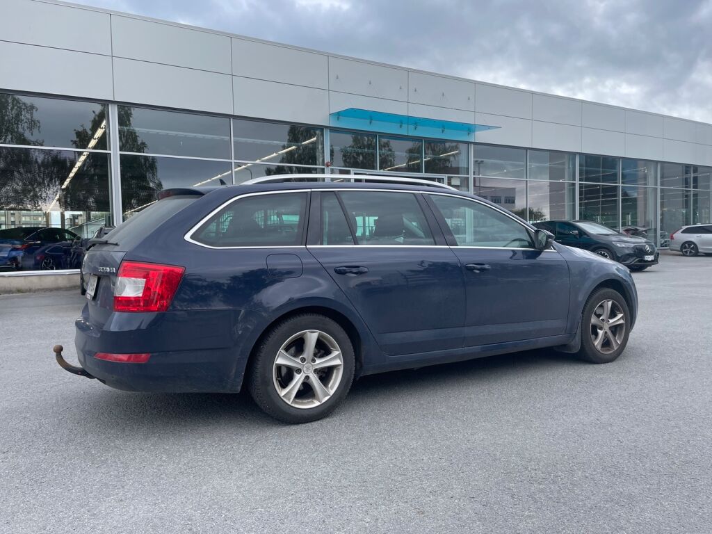 Skoda Octavia 2014 Sininen
