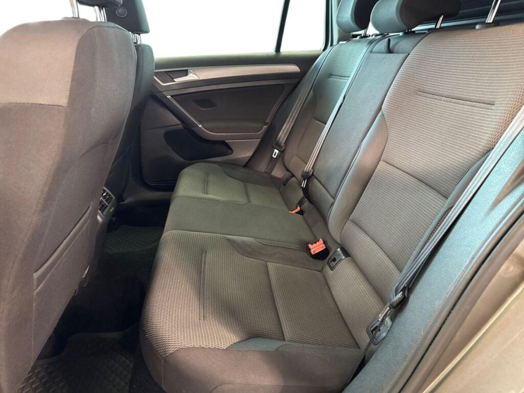 Volkswagen Golf 2014 Harmaa