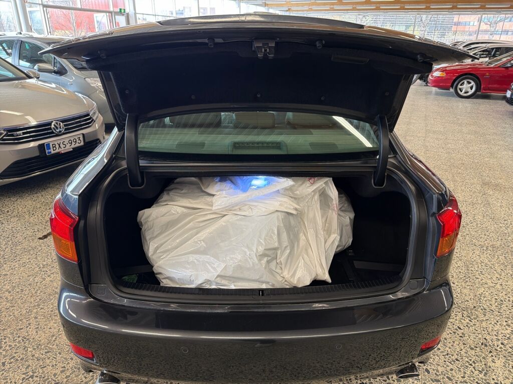 Lexus IS 2008 Harmaa