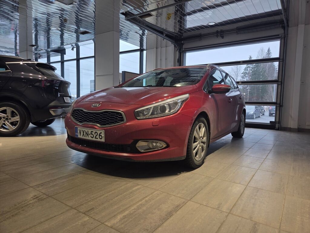 Kia Ceed 2014 Punainen