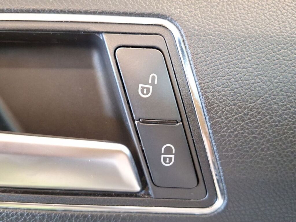 Mercedes-Benz E 2014 Valkoinen