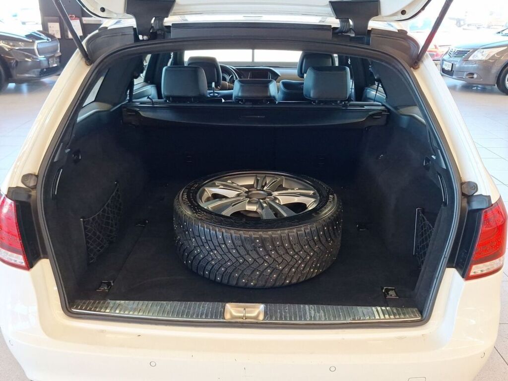 Mercedes-Benz E 2014 Valkoinen