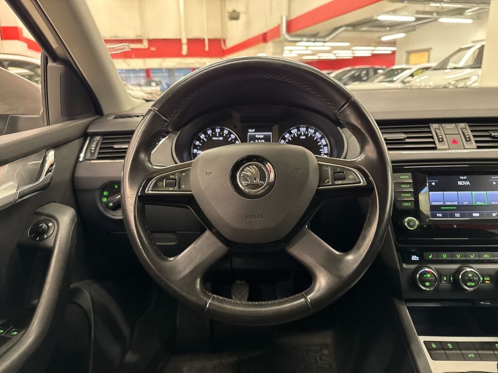 Skoda Octavia 2014 Ruskea (beige)