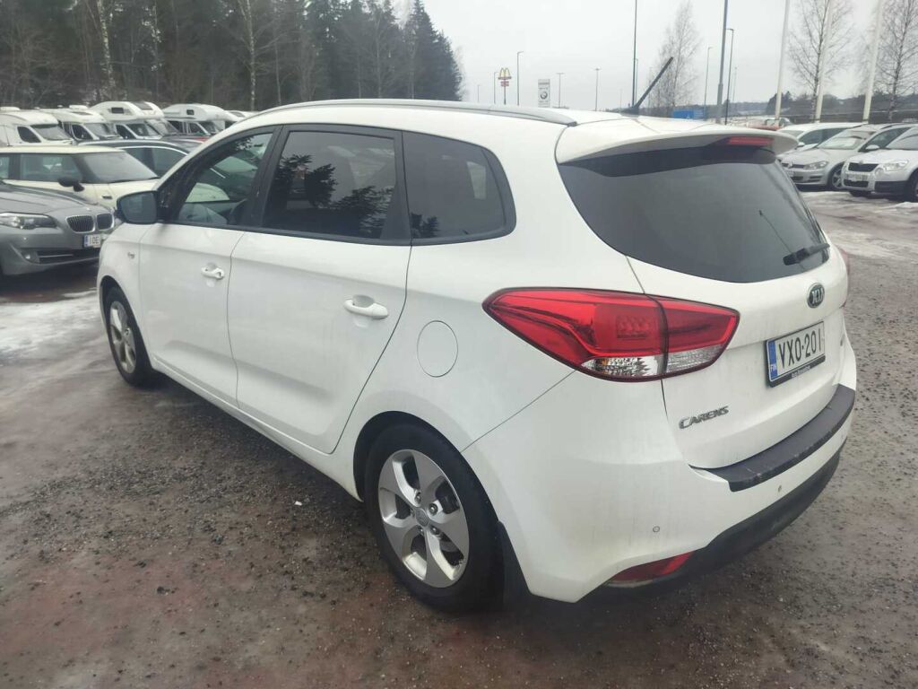 Kia Carens 2015 Valkoinen