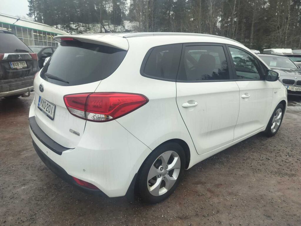 Kia Carens 2015 Valkoinen