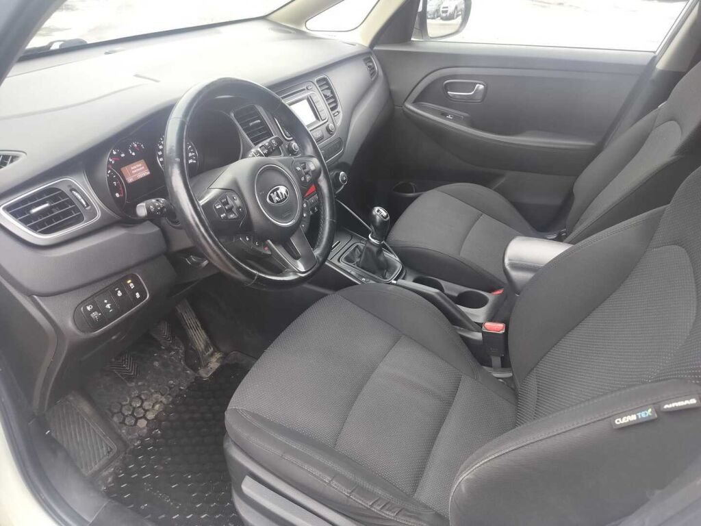 Kia Carens 2015 Valkoinen