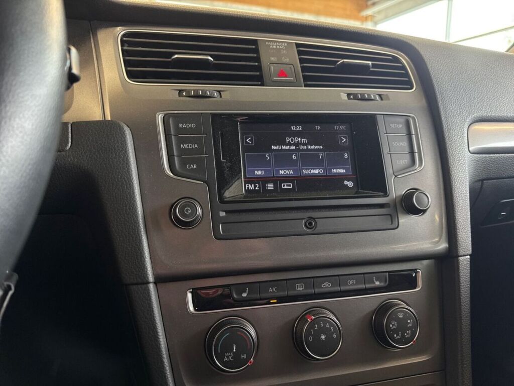 Volkswagen Golf 2015 Valkoinen