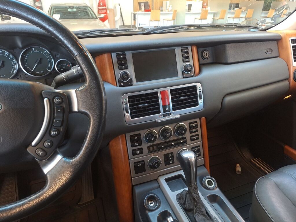 Land Rover Range Rover 2006 Punainen