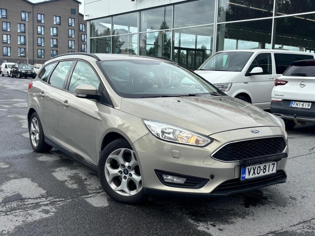 Ford Focus 2015 Harmaa