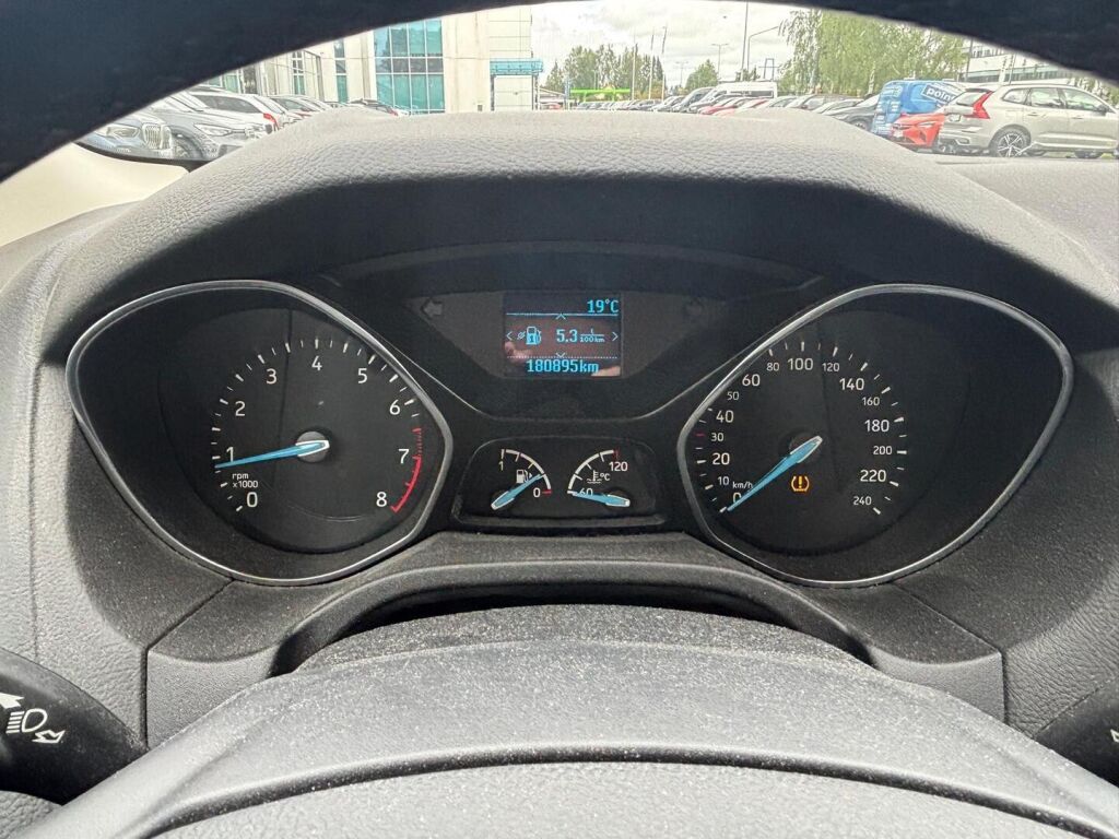 Ford Focus 2015 Harmaa