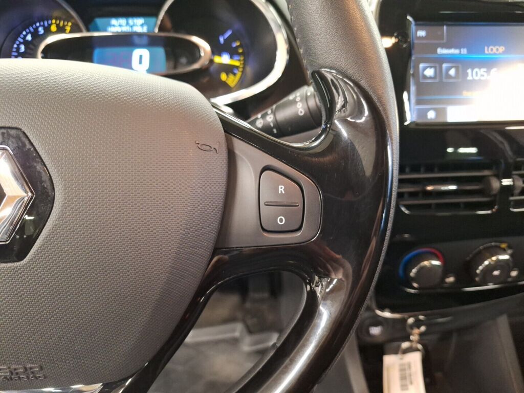 Renault Clio 2014 Musta