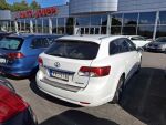 Toyota Avensis 2015 Valkoinen