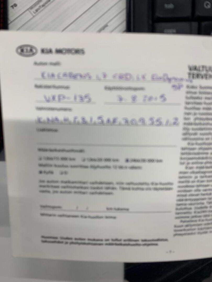 Kia Carens 2015 Musta