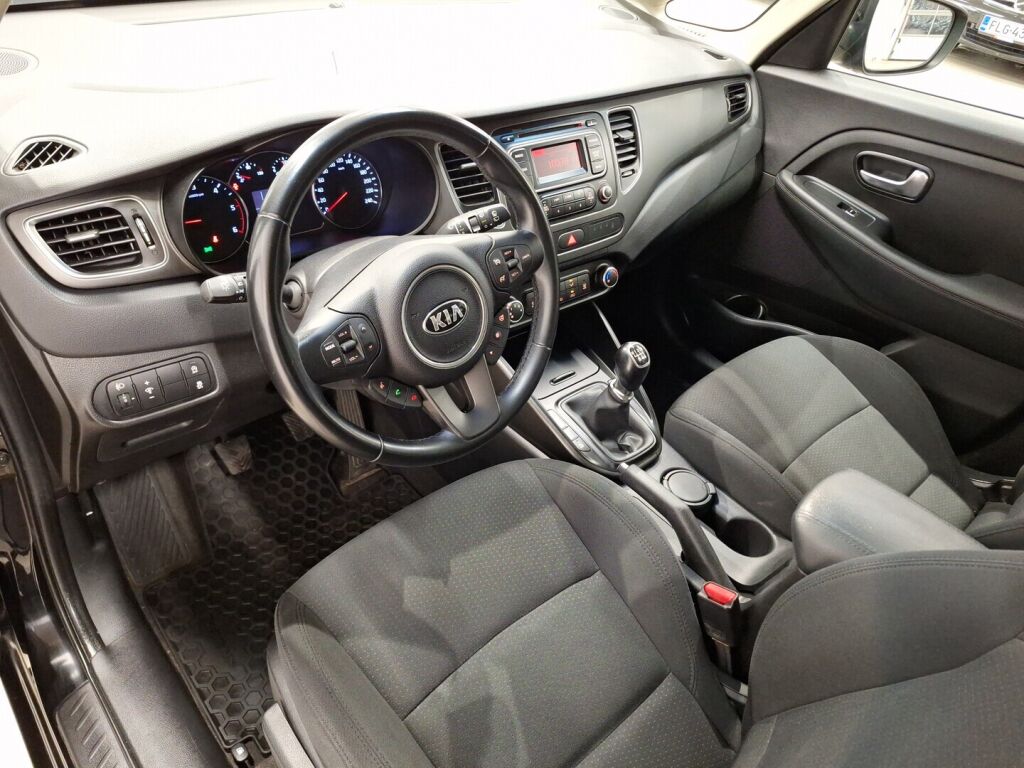 Kia Carens 2015 Musta
