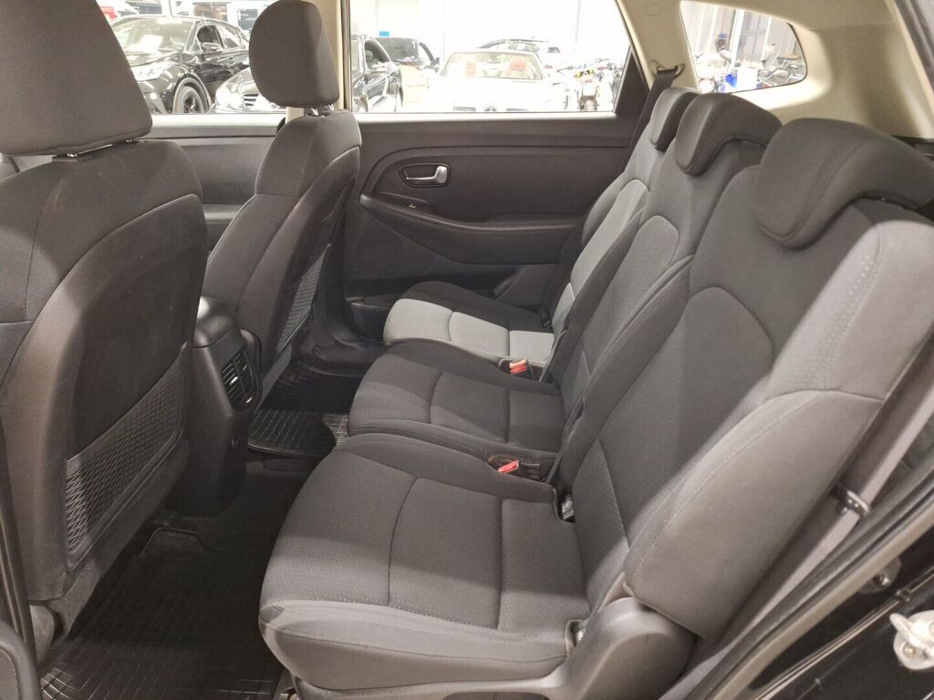 Kia Carens 2015 Musta