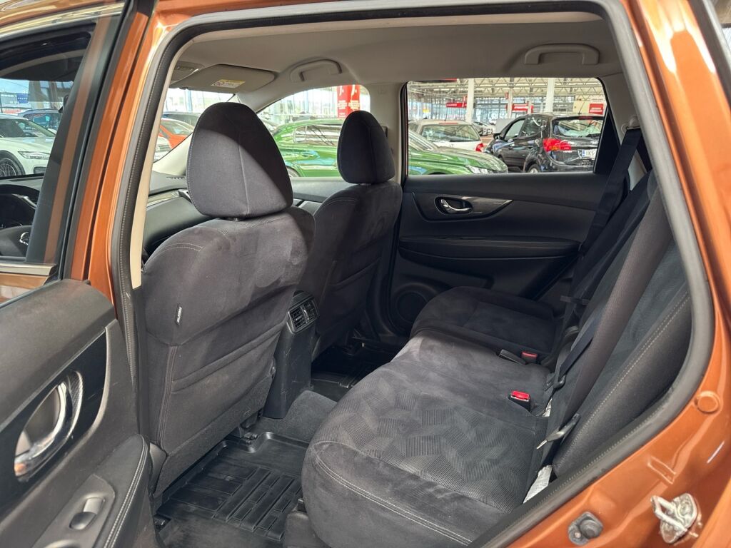 Nissan X-Trail 2015 Oranssi