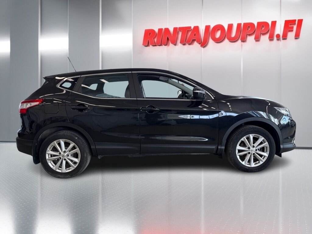 Nissan Qashqai 2015 Musta
