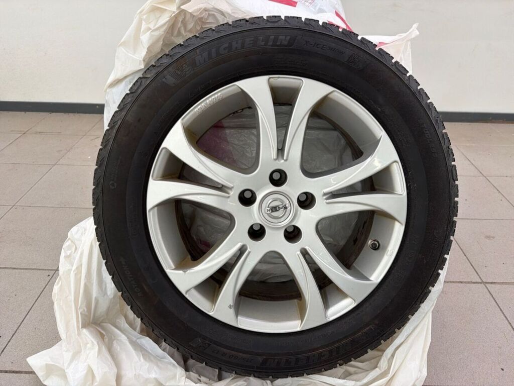 Nissan Qashqai 2015 Ruskea (beige)