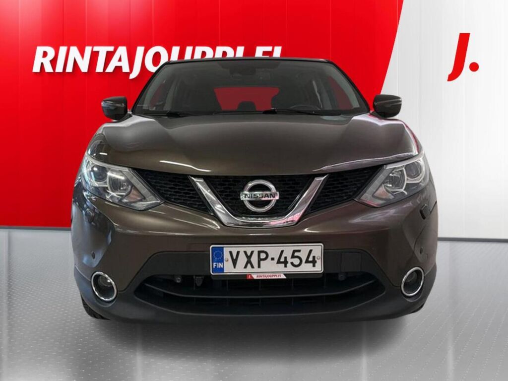 Nissan Qashqai 2015 Ruskea (beige)