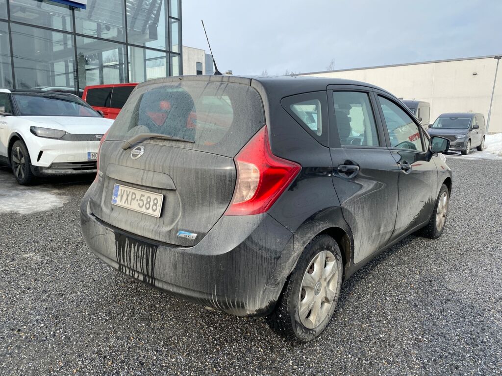 Nissan Note 2015 Musta