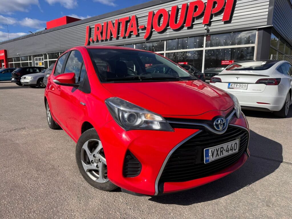 Toyota Yaris 2014 Punainen
