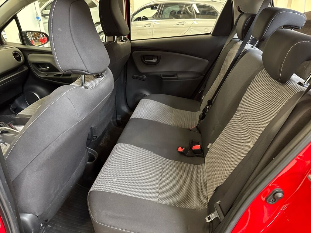 Toyota Yaris 2014 Punainen