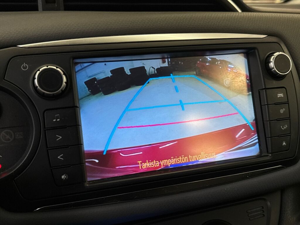 Toyota Yaris 2014 Punainen