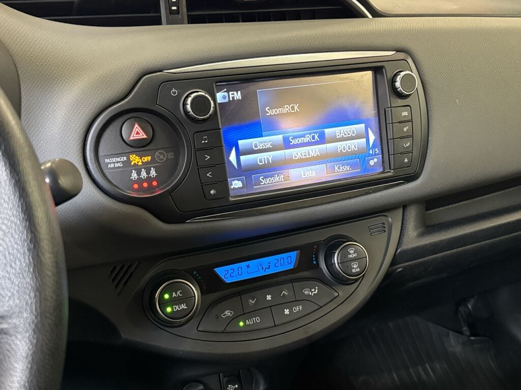 Toyota Yaris 2014 Punainen