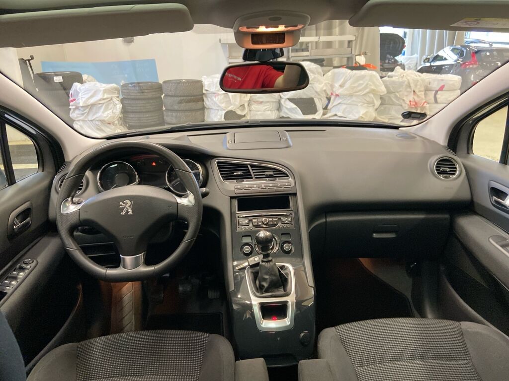 Peugeot 5008 2015 Harmaa