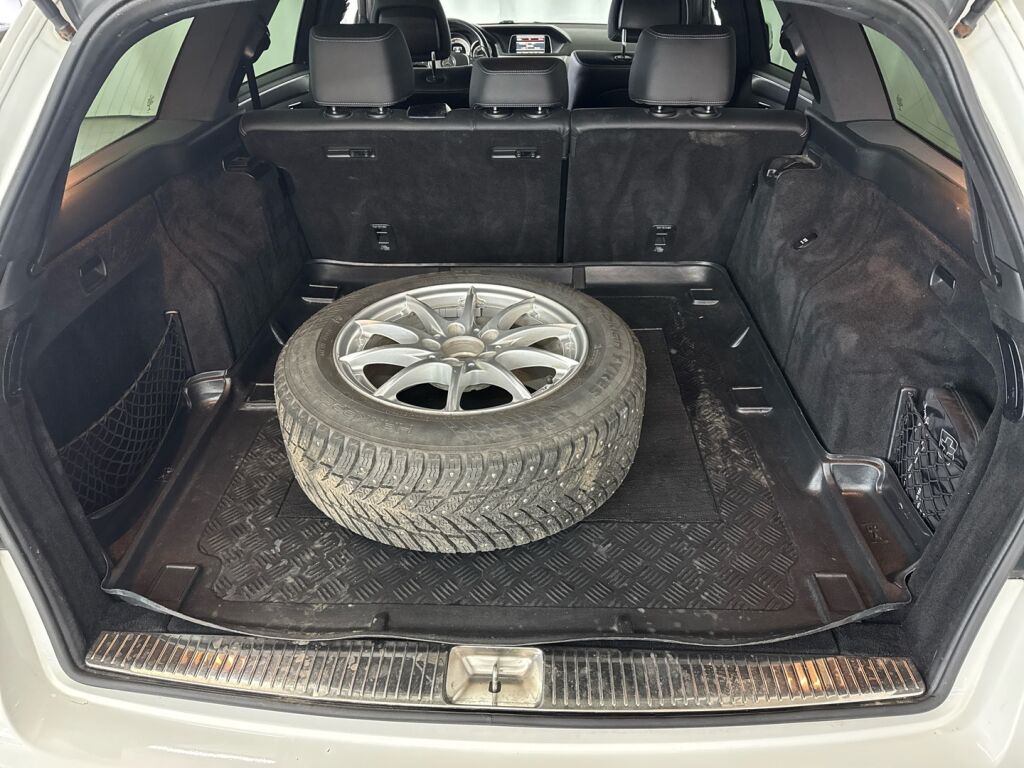 Mercedes-Benz E 2015 Valkoinen