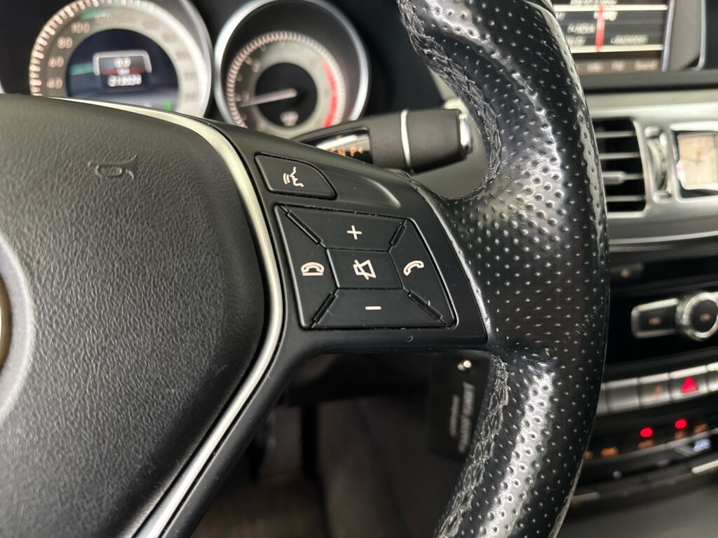 Mercedes-Benz E 2015 Valkoinen