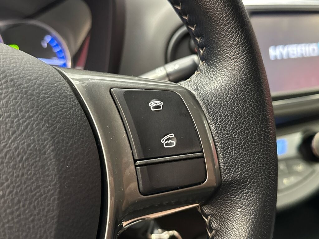 Toyota Yaris 2014 Ruskea (beige)