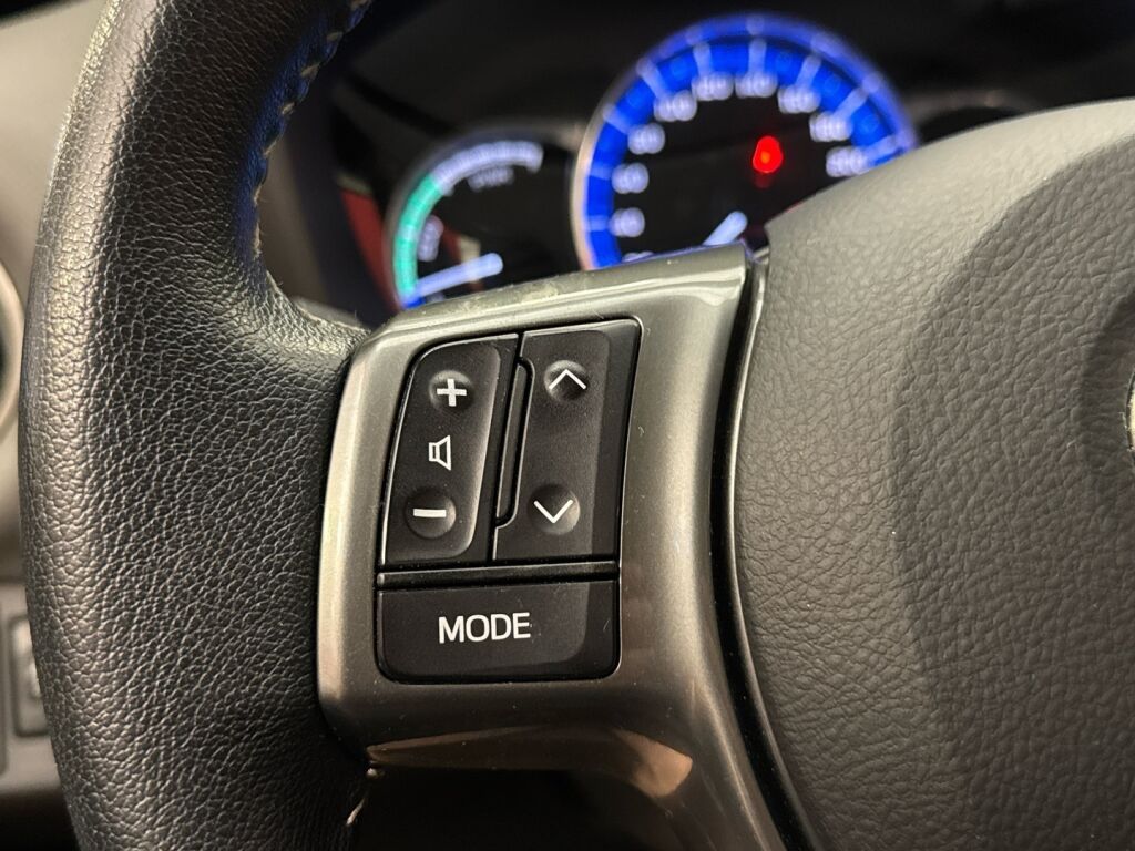 Toyota Yaris 2014 Ruskea (beige)