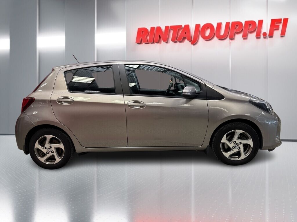 Toyota Yaris 2014 Ruskea (beige)